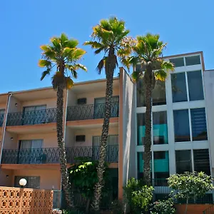 2* Hotel Royal Century At Lax